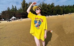 巨大乳の揉んで乳榨り